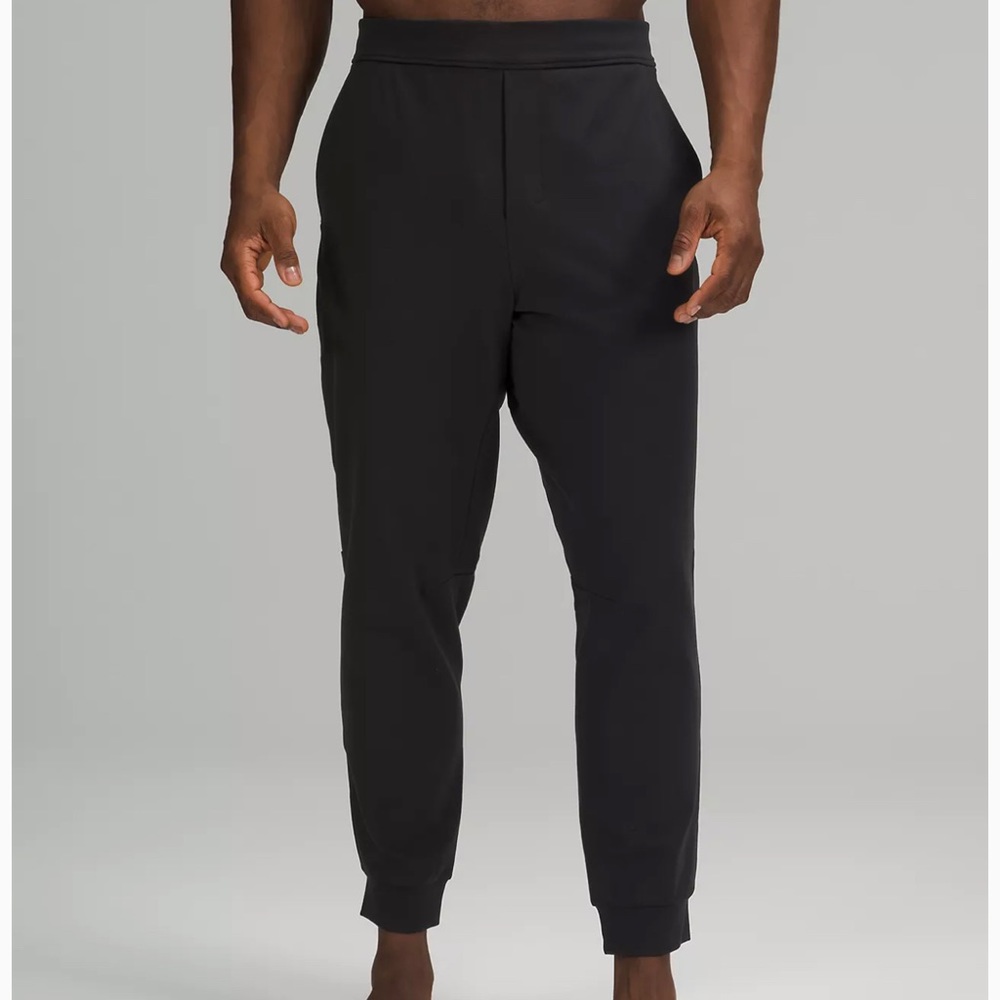 Lululemon Men’s joggers - Black - Medium